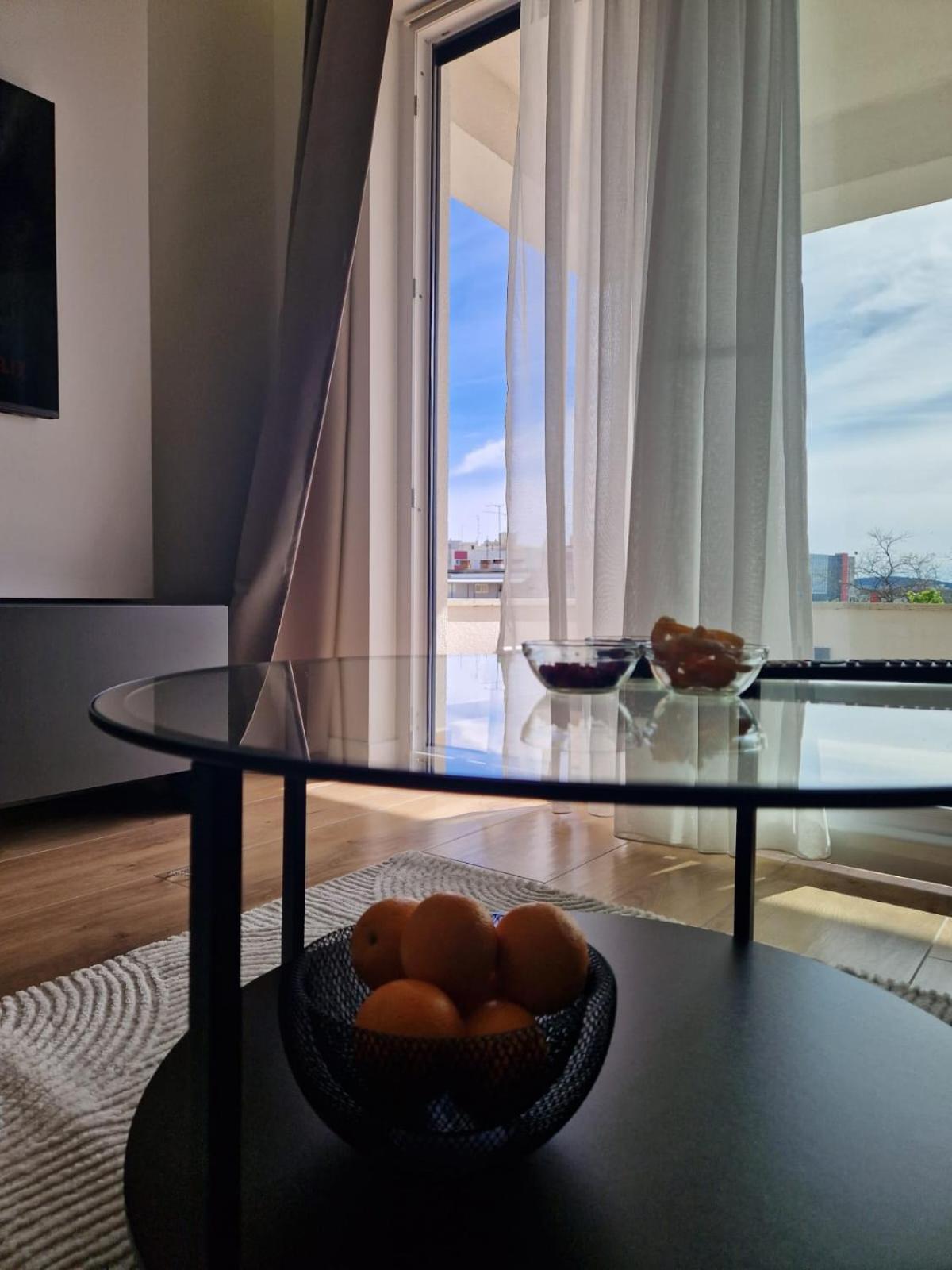 Moonlight And Sea Depth Apartman